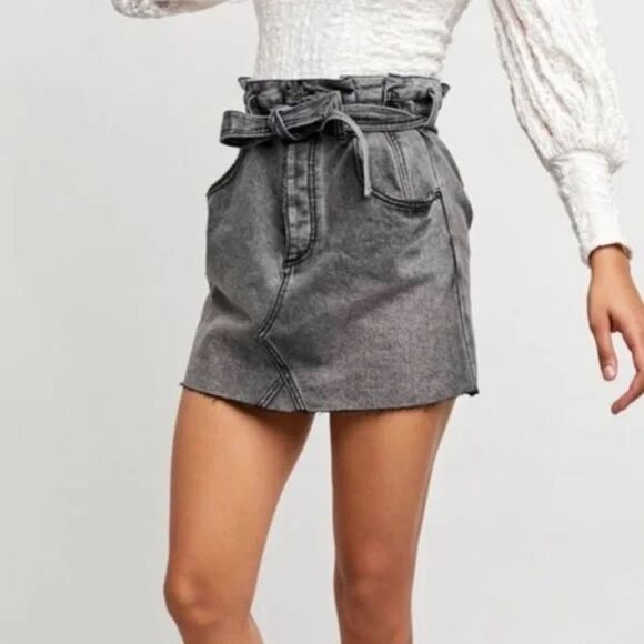 We the Free East Of Eden Black Wash Paper Bag Waist Mini Skirt Sz 27 - Picture 1 of 9